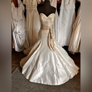 Strapless Ivory Satin Mermaid Wedding Gown with Lace Bodice